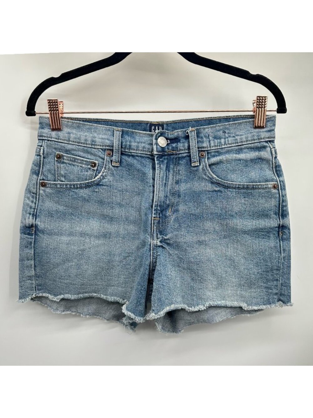 Gap 3" Medium Wash Raw Hem Jean Shorts